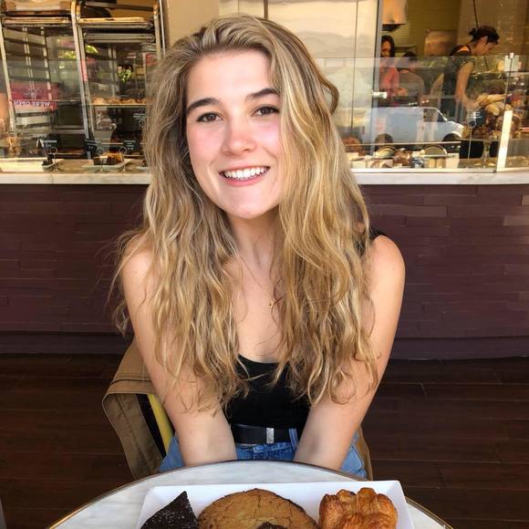 Meet your Posher, Isla - Picture 1 of 1